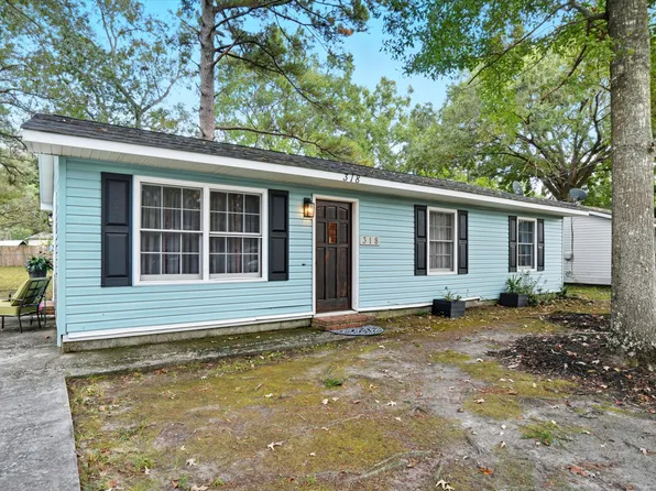 318 Jean Wells Dr, Goose Creek, SC 29445