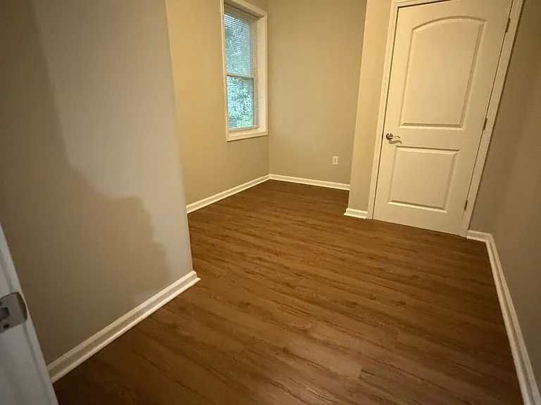 9 Sunset Ave — Photo 9