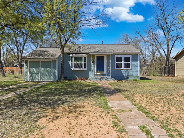 211 Brooks, Schertz, TX 78154