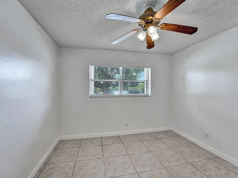 600 SE 2nd Ave #K2 — Photo 25