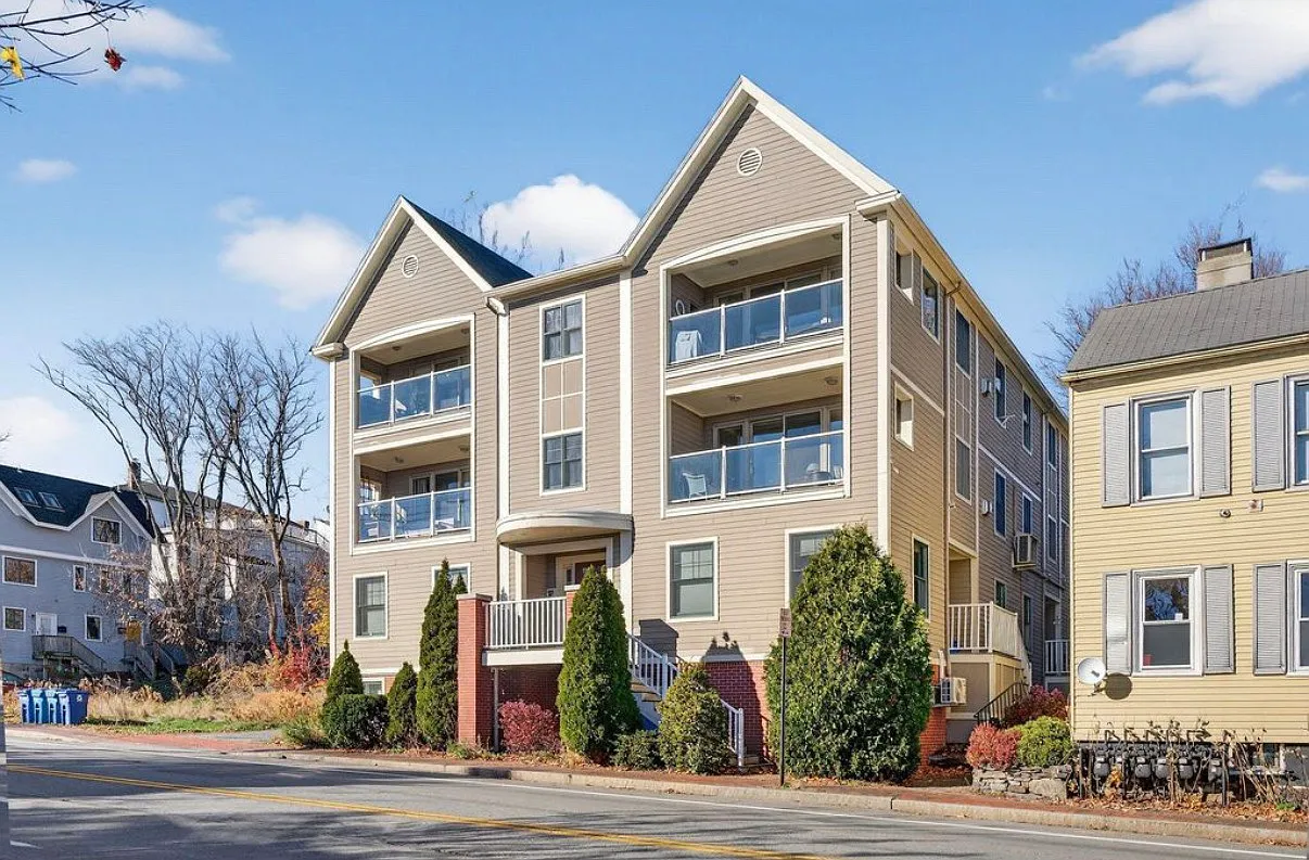 2 bed, 1368 sqft, $5,000 — Photo 1