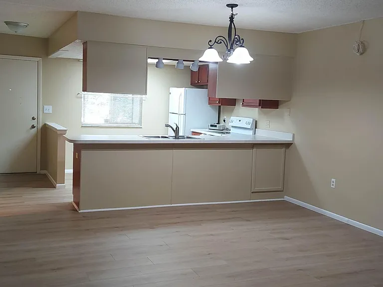 2948 Bancroft Cir E #C — Photo 2