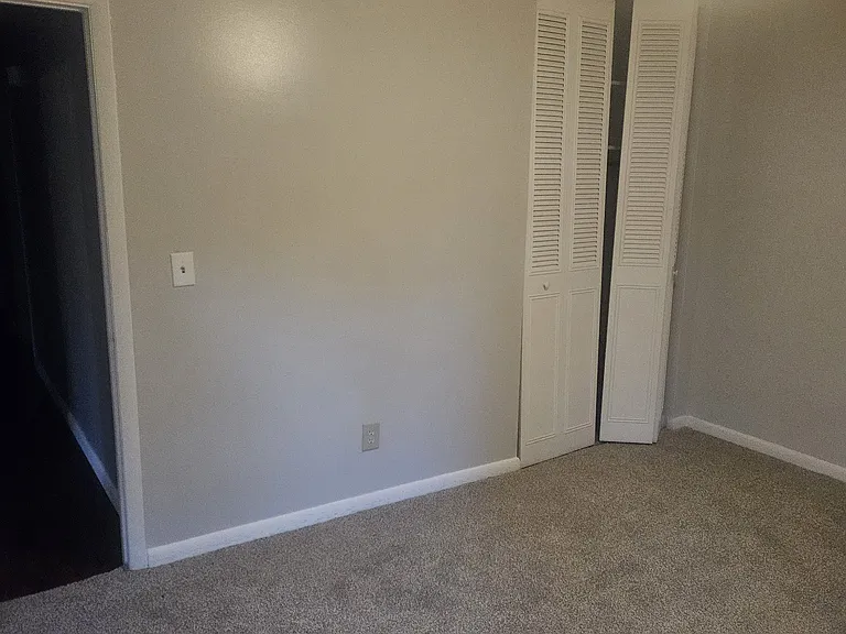 914 Bunker Hill Rd — Photo 11