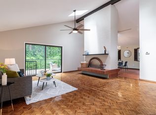 8649 Sunbury Pl, Delta, BC V4C3Y9