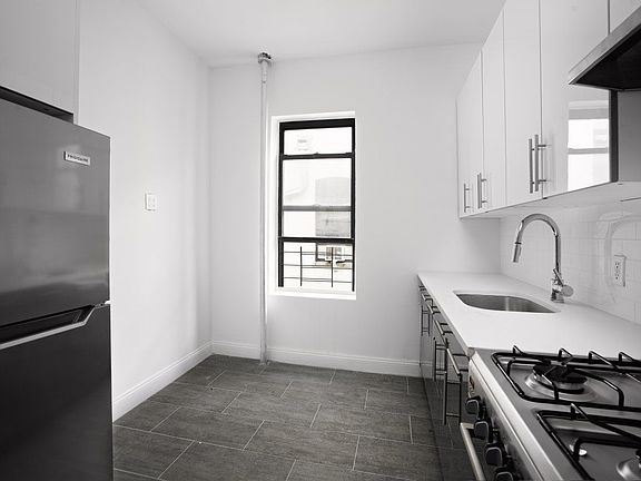 3rd image of 2484 7th Ave APT 6