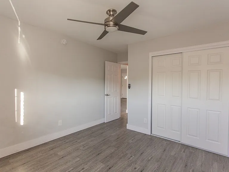 2401 Walnut St #6 — Photo 20