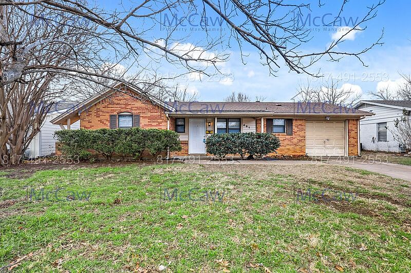 1st image of 561 NW Newton Dr