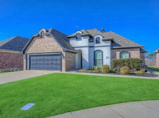 213 Roanoke Cir, Benton, LA 71006