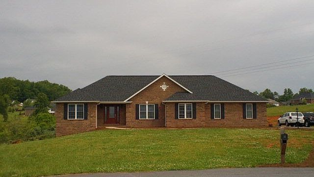 1st image of 85 Buckingham Ter