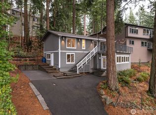 9 Grand View Ln, Bellingham, WA 98229