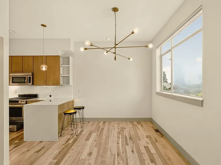 3200 Utica St — Photo 7