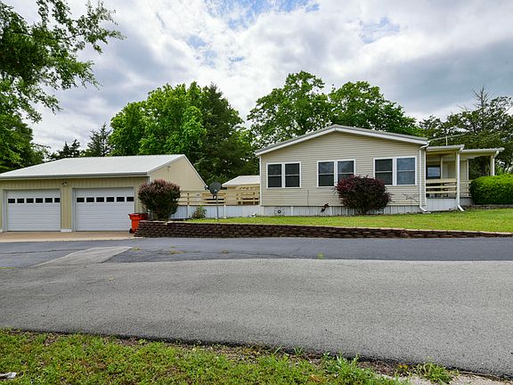 2nd image of 32 Ledgestone Road