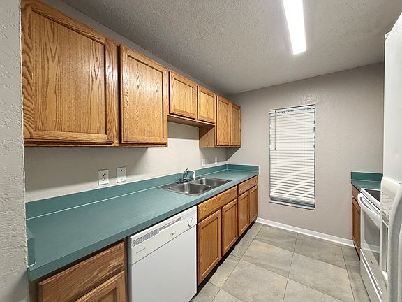 5th image of 131 Diamond Ridge Blvd