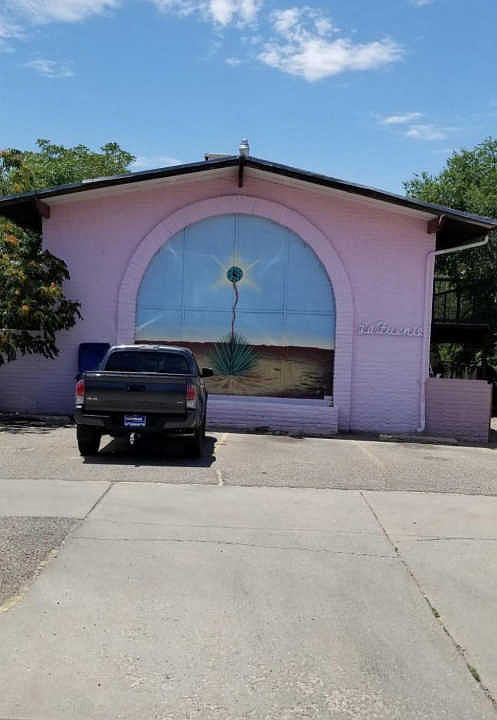 2nd image of 209 Girard Blvd SE