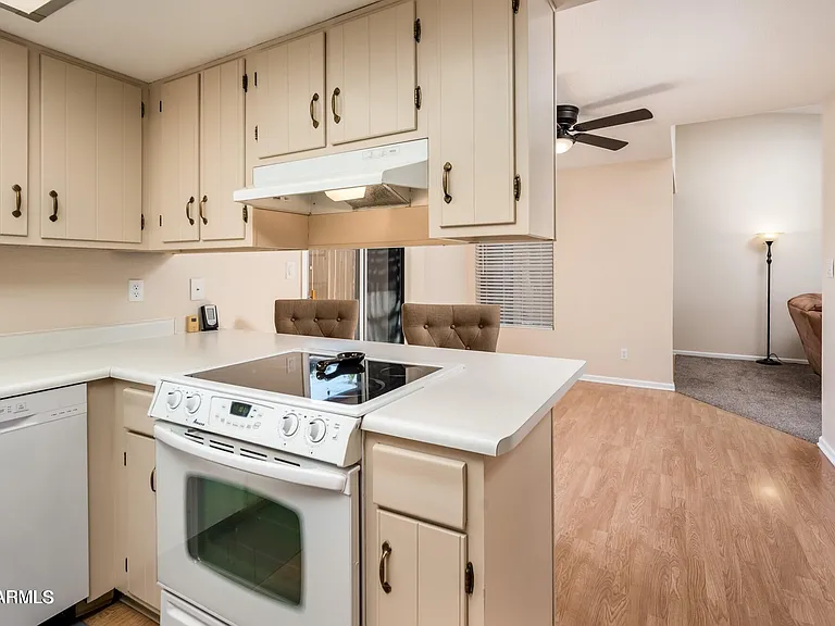 4515 W Continental Dr — Photo 8