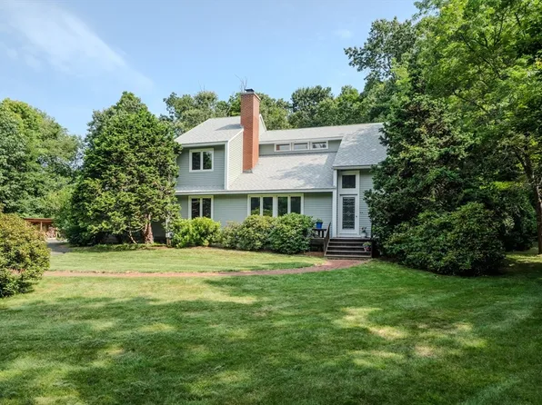 574 Station Rd, Amherst, MA 01002