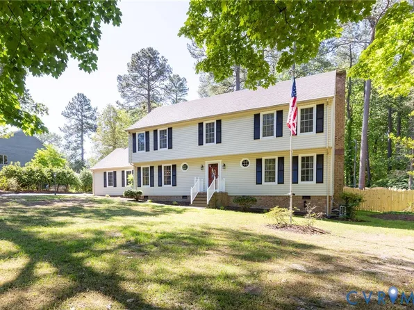 13065 Riverside Ct, Ashland, VA 23005
