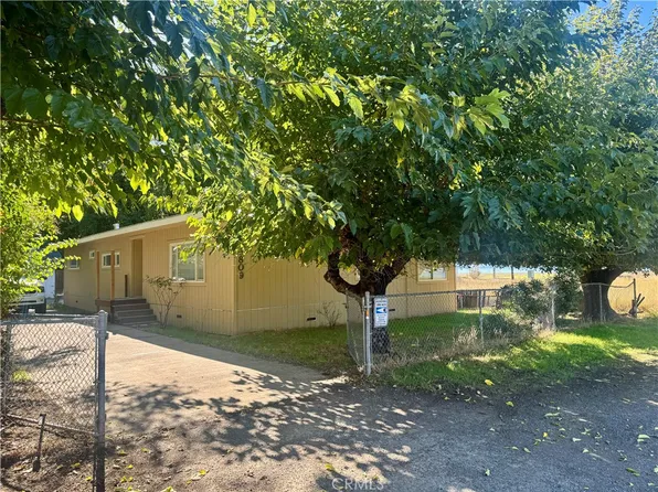 6809 Rosemont Dr, Lucerne, CA 95458