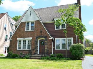 3309 Glencairn Rd, Shaker Heights, OH