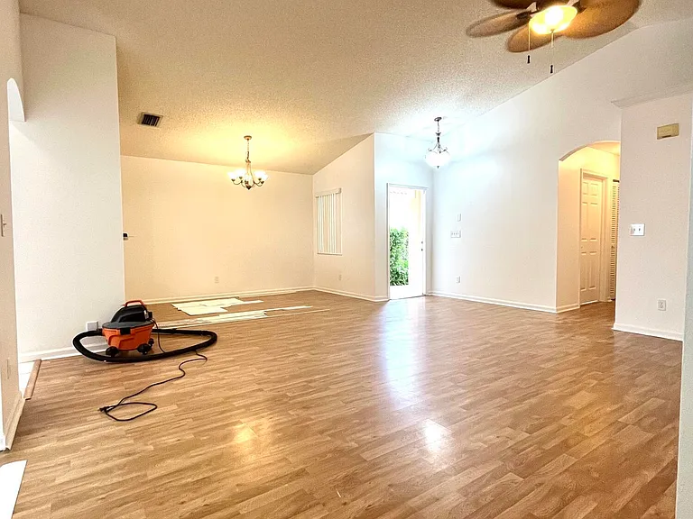 7063 Burgess Dr — Photo 4