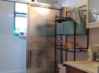 32-08 200th St #2-F, Flushing, NY 11358