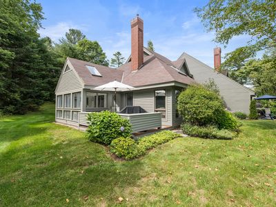 12 The Seasons #12, New London, NH, 03257