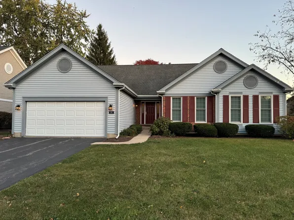 281 Stone Fence Rd, Vernon Hills, IL 60061
