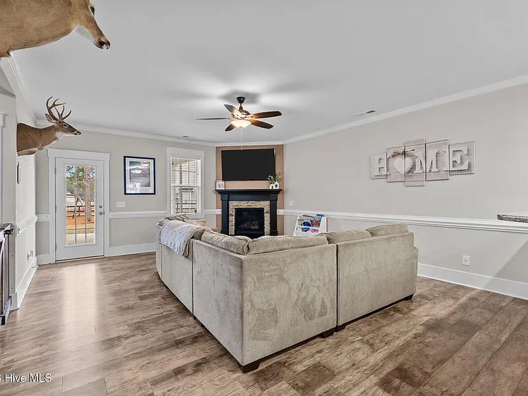 217 Thistleberry Dr — Photo 12