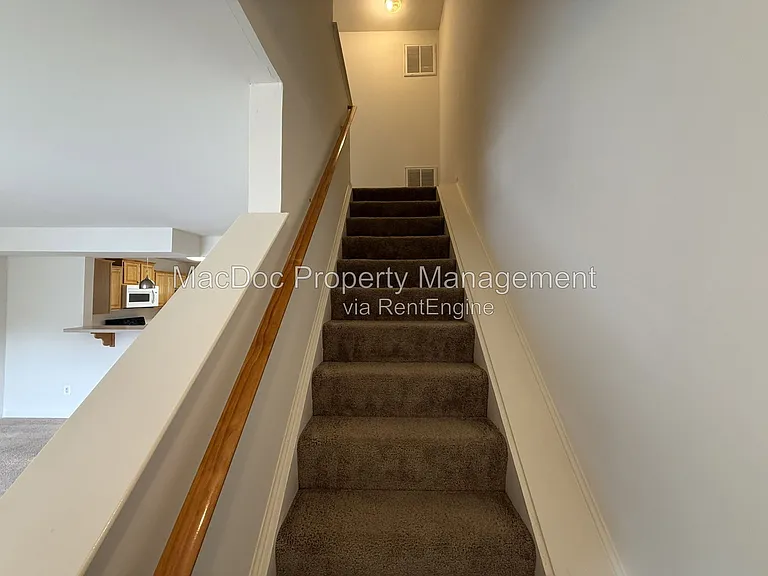 219 Merrill Ct — Photo 26