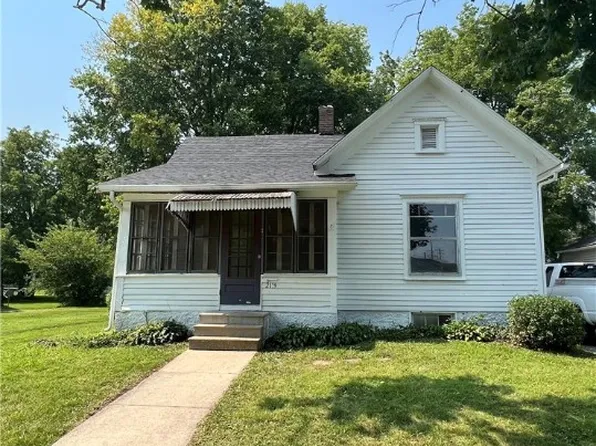 2119 W 2nd St, Perry, IA 50220
