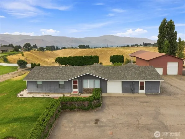 403 Neptune Place, East Wenatchee, WA 98802