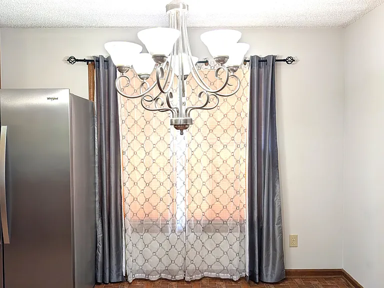 585 Wayside Dr — Photo 10