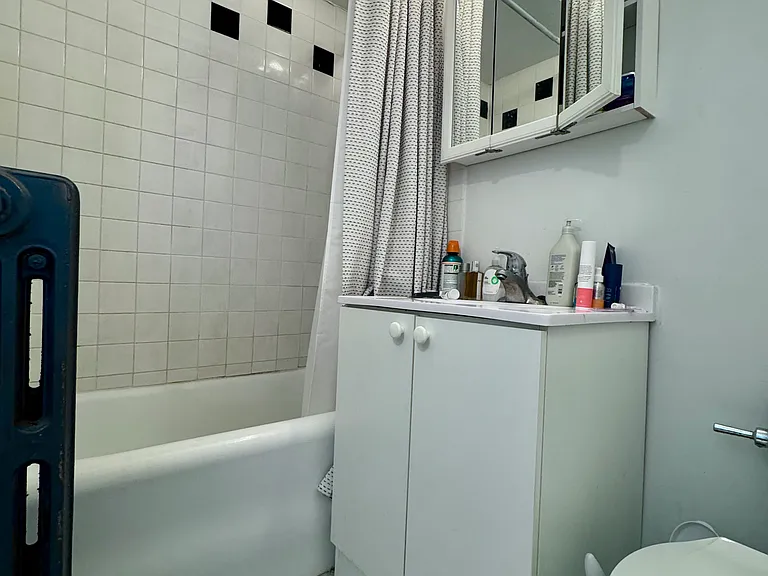 3812 N Pine Grove Ave — Photo 7