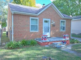 27640 Dartmouth St, Madison Heights, MI 48071