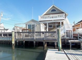 5400 Lake Rd, Wildwood Crest, NJ 08260