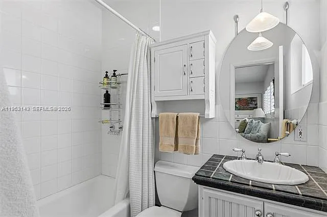 7801 SW 58th Ave — Photo 11