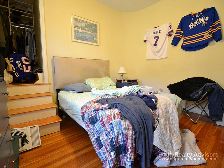 22 Burton St — Photo 8