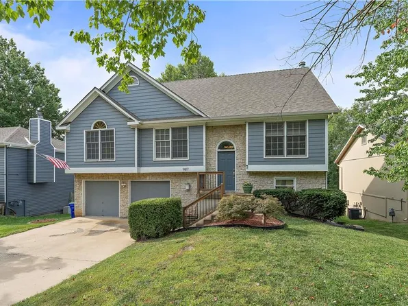 9817 W 51st St, Merriam, KS 66203