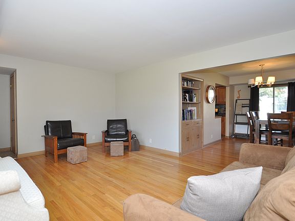 4th image of 8011 N 64th St