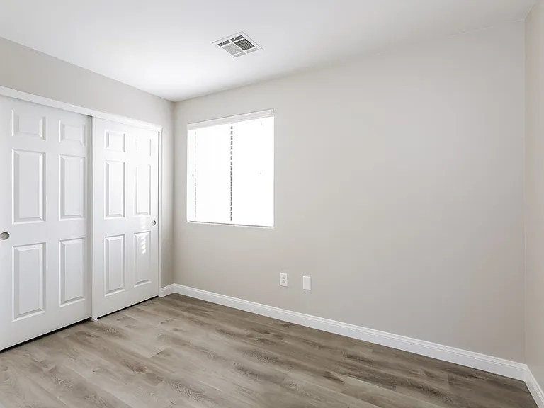 10445 Mihela Ave — Photo 14