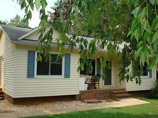 1st image of 227 Twin Oaks Dr