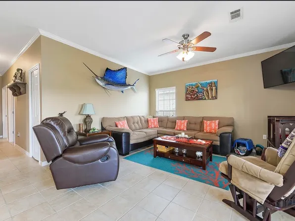 4122 Teal St, Bay Saint Louis, MS 39520