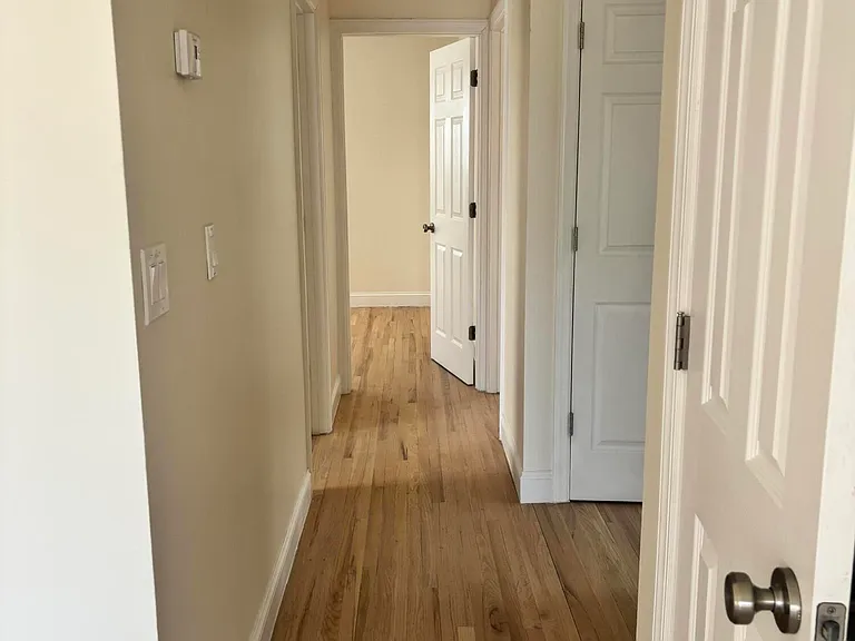 527 Willowbrook Rd — Photo 14