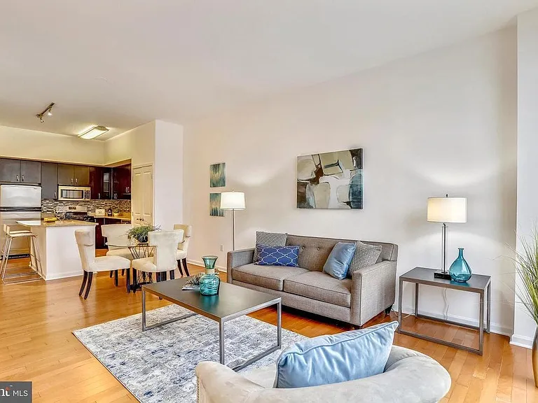440 L St NW #1106 — Photo 1
