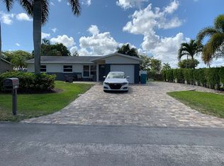 2701 SW 11th St, Boynton Beach, FL 33426