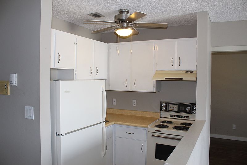 Calgary Apartment for rent - 1 Bedroom — photo 2