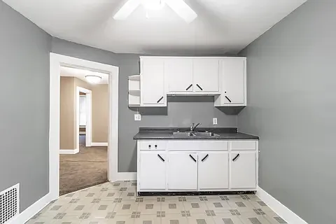 711 Lawton Pl #2 — Photo 10