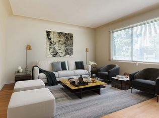 6016 118th Ave NW #2, Edmonton, AB T5W 1E7