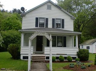 10 Gifford Ln, Yantic, CT 06334