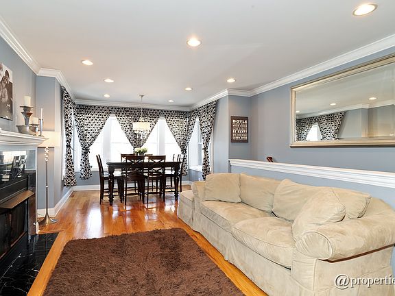 Living Room/Dining Room
